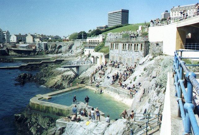Tidal bathing pool at Plymouth Hoe taken in 2000
