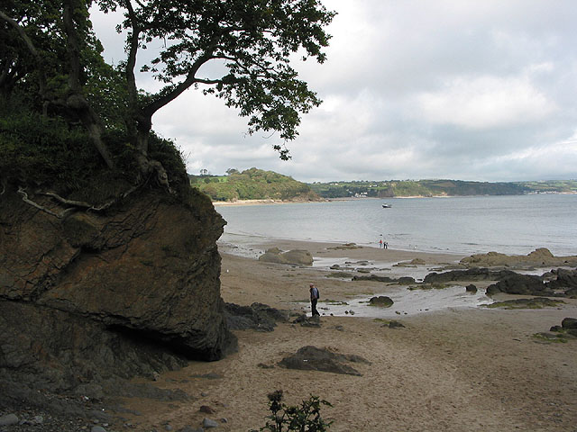 Beach south of Saundersfoot harbour