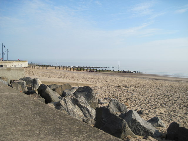 Early  Morning  at  Hornsea