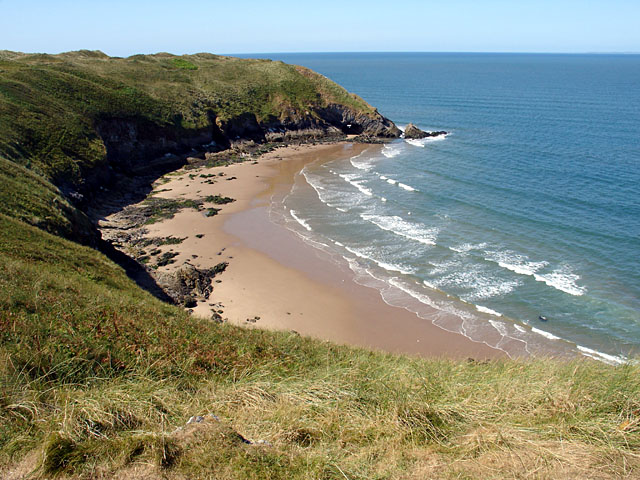 Llangennith Sands and the Three Chimneys cave