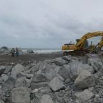 Building new coastal defences at Borth